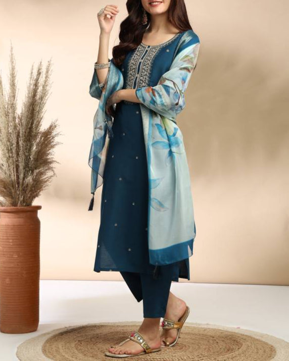 Women Silk Blend Kurta Pant Dupatta Set-KYAMSTORE