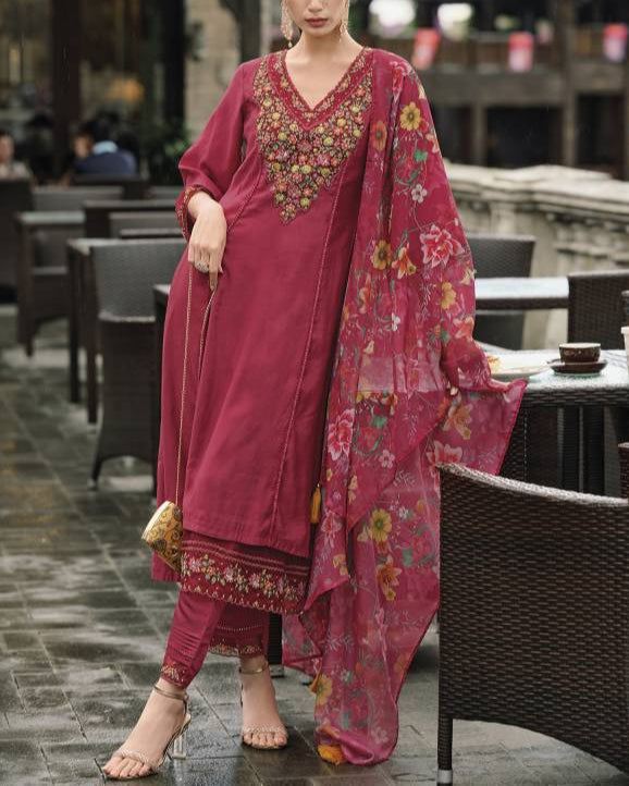 Women Silk Blend Kurta Pant Dupatta Set-KYAMSTORE
