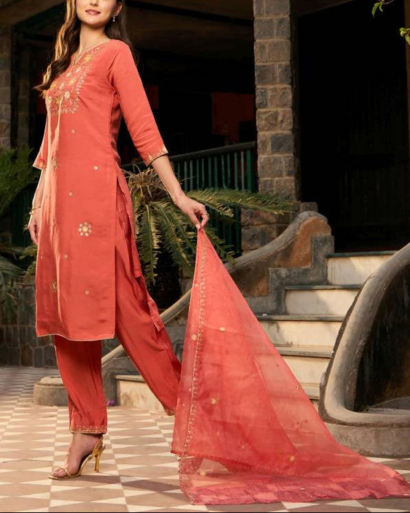 Women Silk Blend Kurta Pant Dupatta Set-KYAMSTORE