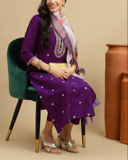 Women Silk Blend Kurta Pant Dupatta Set-KYAMSTORE