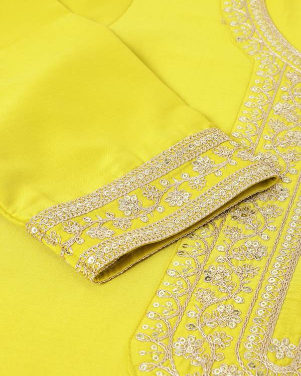 Women Silk Blend Kurta Pant Dupatta Set-KYAMSTORE