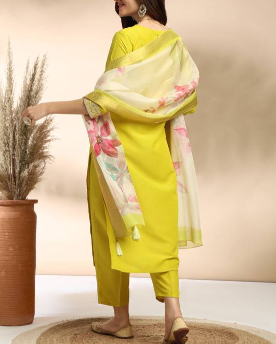 Women Silk Blend Kurta Pant Dupatta Set-KYAMSTORE