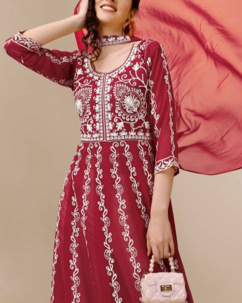 Women Georgette Kurta Dupatta Set-KYAMSTORE