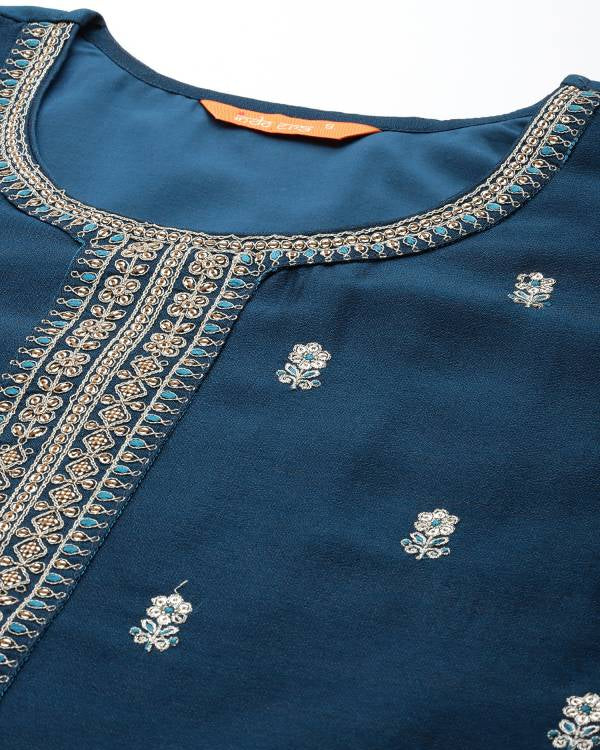 Women Silk Blend Kurta Pant Dupatta Set-KYAMSTORE