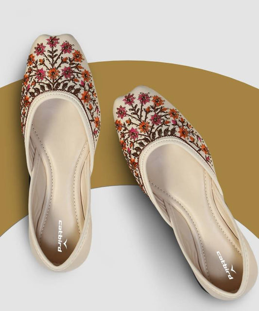 Women's Embroidery Ethnic Shoes Jutis For Women-KYAMSTORE