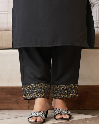 Women Cotton Blend Kurta Pant Dupatta Set-KYAMSTORE