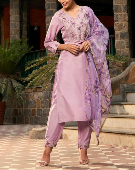 Women Silk Blend Kurta Pant Dupatta Set-KYAMSTORE