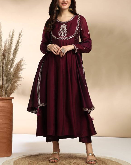 Women Silk Blend Kurta Pant Dupatta Set-KYAMSTORE