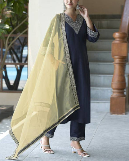 Women Silk Blend Kurta Pant Dupatta Set-KYAMSTORE