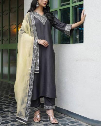 Women Silk Blend Kurta Pant Dupatta Set-KYAMSTORE