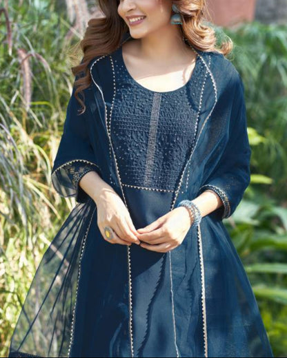 Women Cotton Blend Kurta Pant Dupatta Set-KYAMSTORE