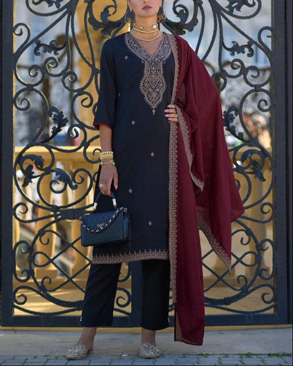 Women Silk Blend Kurta Pant Dupatta Set-KYAMSTORE