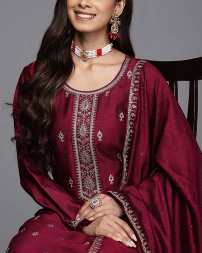 Women Silk Blend Kurta Pant Dupatta Set-KYAMSTORE