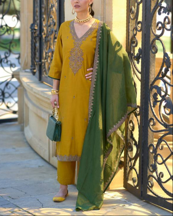 Women Silk Blend Kurta Pant Dupatta Set-KYAMSTORE