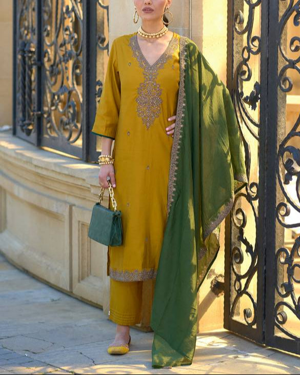 Women Silk Blend Kurta Pant Dupatta Set-KYAMSTORE