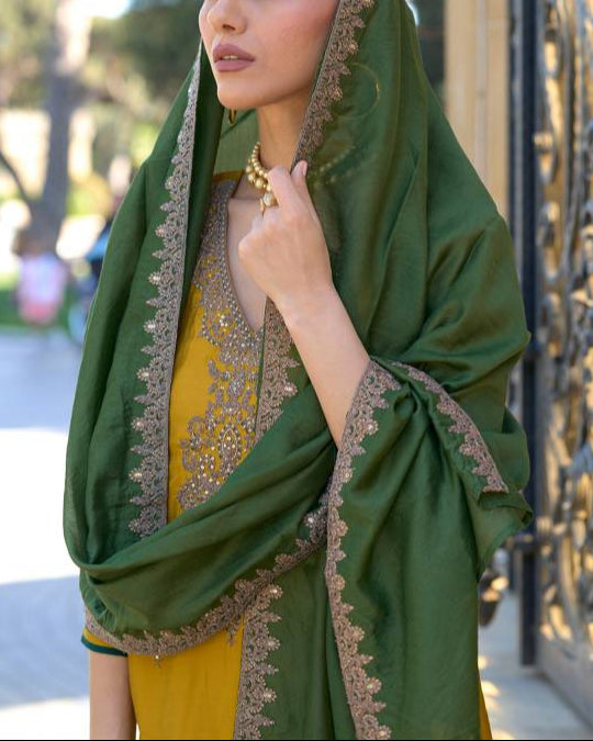 Women Silk Blend Kurta Pant Dupatta Set-KYAMSTORE