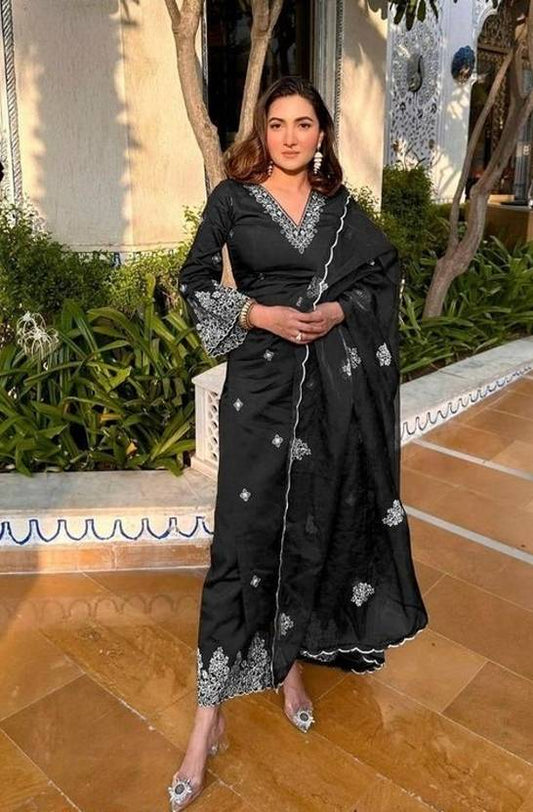Women Chanderi Kurta Pant Dupatta Set | Delivery: 7 to 12 business days | Limited stocks available | Hurry before Sold Out