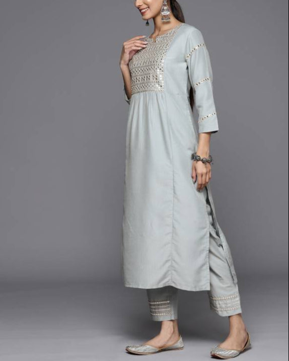 Women Silk Blend Kurta Pant Dupatta Set-KYAMSTORE