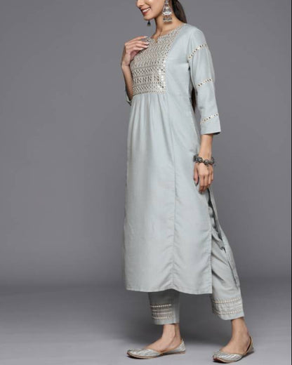 Women Silk Blend Kurta Pant Dupatta Set-KYAMSTORE