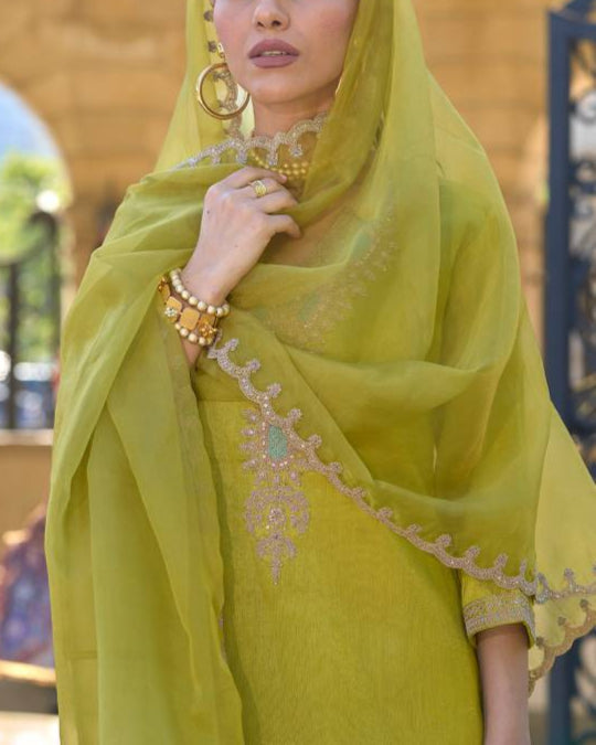 Women Silk Blend Kurta Pant Dupatta Set-KYAMSTORE