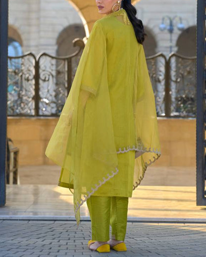 Women Silk Blend Kurta Pant Dupatta Set-KYAMSTORE