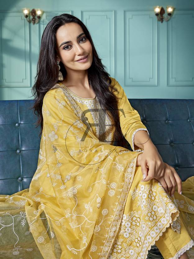 Women Chanderi Kurta Pant Dupatta Set | Delivery: 7 to 12 business days | Limited stocks available | Hurry before Sold Out