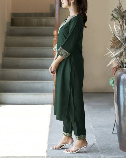 Women Silk Blend Kurta Pant Dupatta Set-KYAMSTORE
