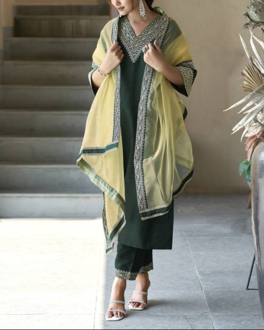Women Silk Blend Kurta Pant Dupatta Set-KYAMSTORE