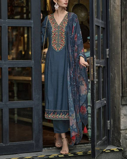 Women Silk Blend Kurta Pant Dupatta Set-KYAMSTORE
