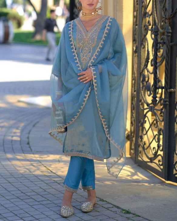 Women Silk Blend Kurta Pant Dupatta Set-KYAMSTORE