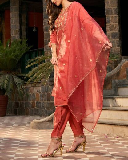 Women Silk Blend Kurta Pant Dupatta Set-KYAMSTORE