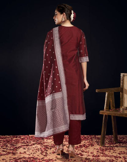 Women Silk Blend, Jacquard Kurta Pant Dupatta Set