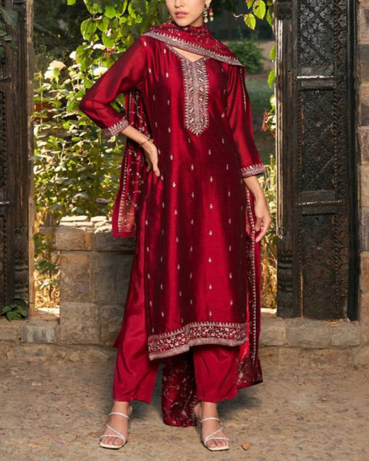 Women Silk Blend Kurta Pant Dupatta Set-KYAMSTORE