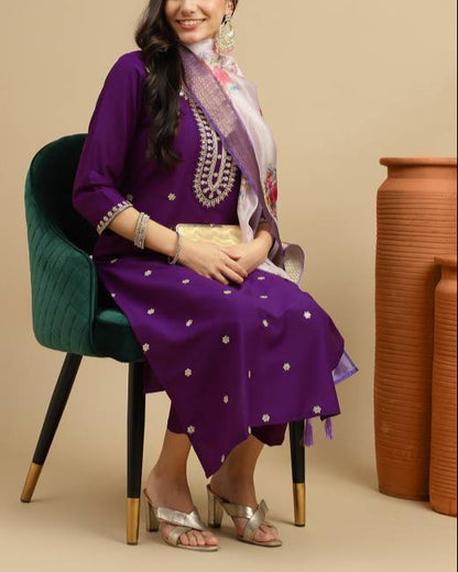 Women Silk Blend Kurta Pant Dupatta Set-KYAMSTORE