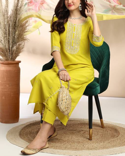Women Silk Blend Kurta Pant Dupatta Set-KYAMSTORE