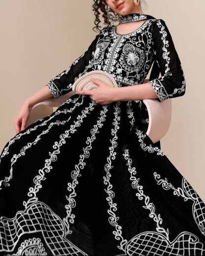 Women Georgette Kurta Dupatta Set-KYAMSTORE